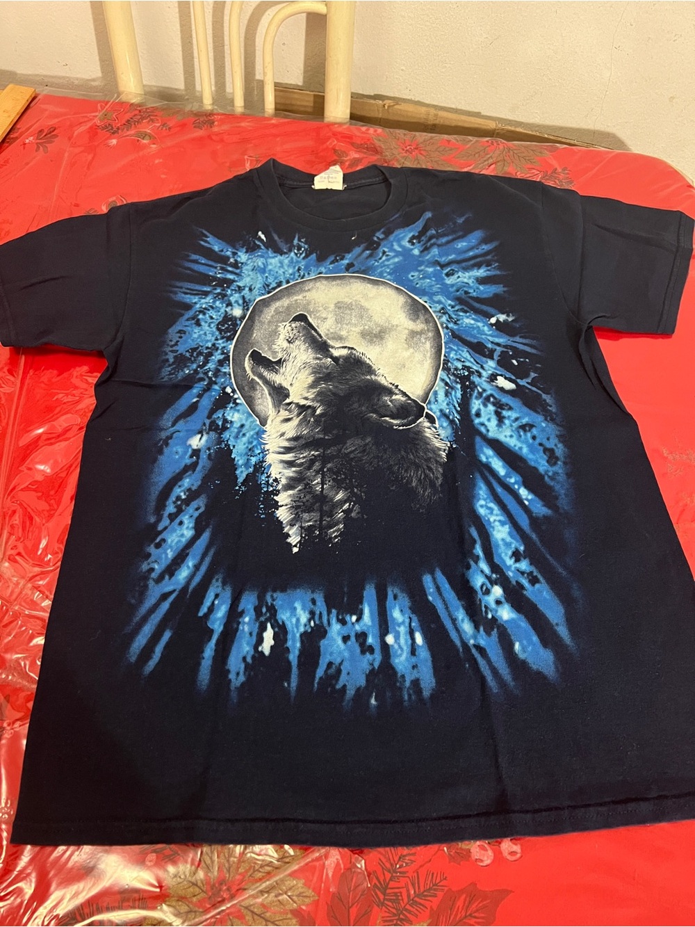 VTG Gildan Heavy Cotton Howling Wolf  and Full Moon Graphic T-Shirt Size M